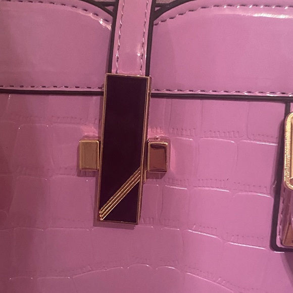 Brand new lilac Purse - Picture 9 of 16